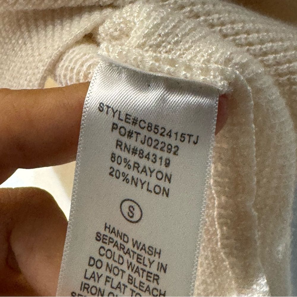 Cyrus Cream Off White Cowl Neck Sweater Size Small - Picture 5 of 5